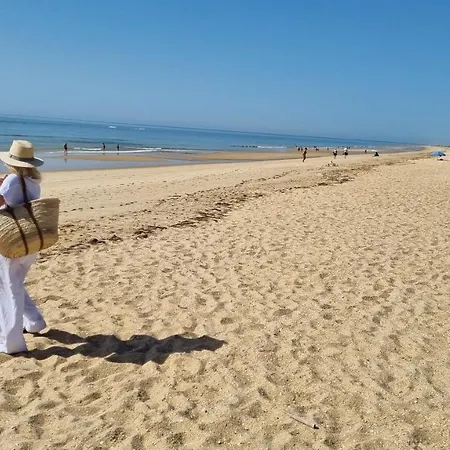 In Old Town With Pool * 타비라