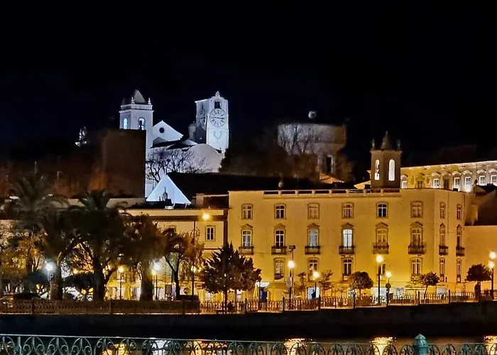 Vakantiehuis In Old Town With Pool