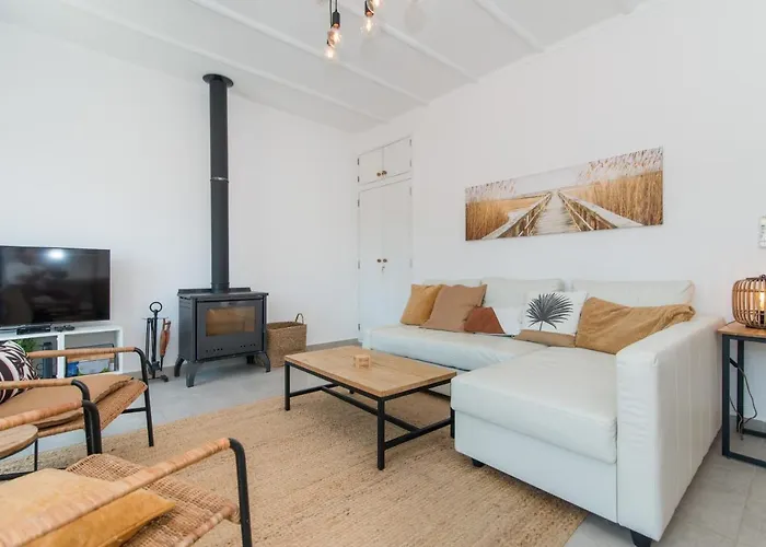 Vakantiehuis In Old Town With Pool